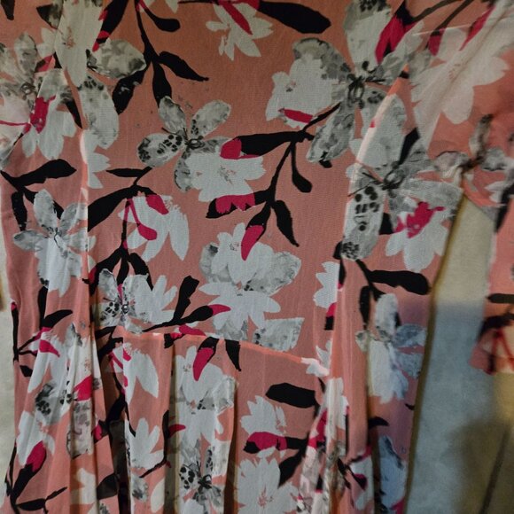 Alfani Floral Print Tunic Top With 3/4 Sleeves & Flared Hem Pink/White/Black 2X - Picture 7 of 10